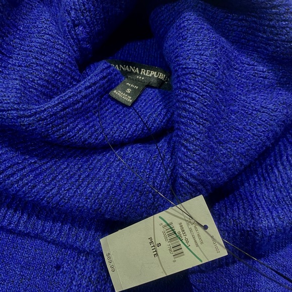 Banana Republic Cozy Cowl-Neck Sweater - Picture 6 of 9